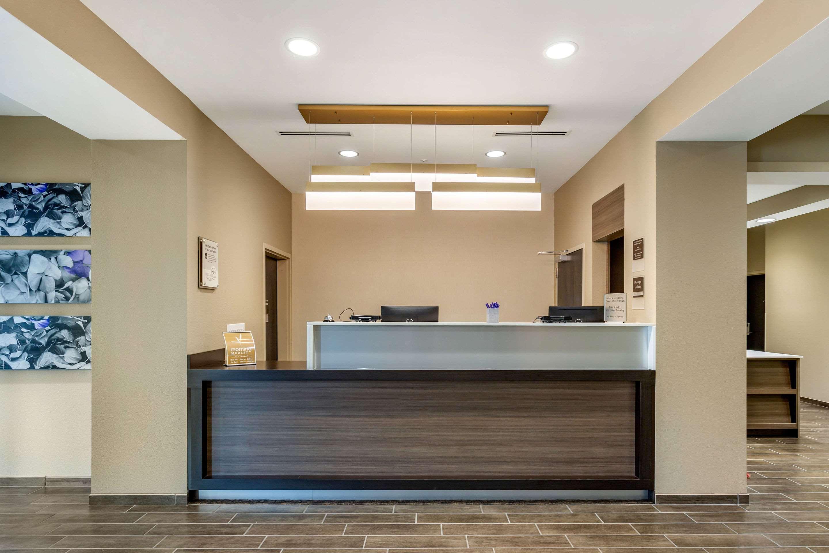 Sleep & - Nashville Metro Hotel